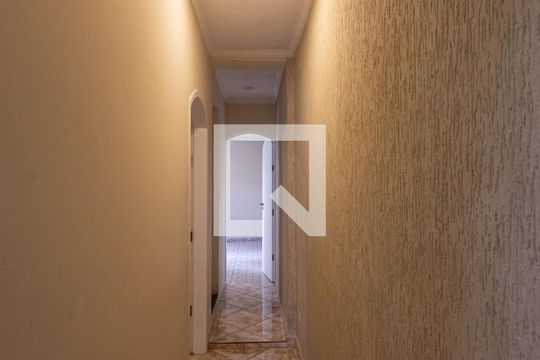 Corredor de casa de condomínio à venda com 3 quartos, 100m² em Vila Gomes Cardim, São Paulo