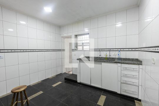 Cozinha de casa de condomínio à venda com 3 quartos, 100m² em Vila Gomes Cardim, São Paulo