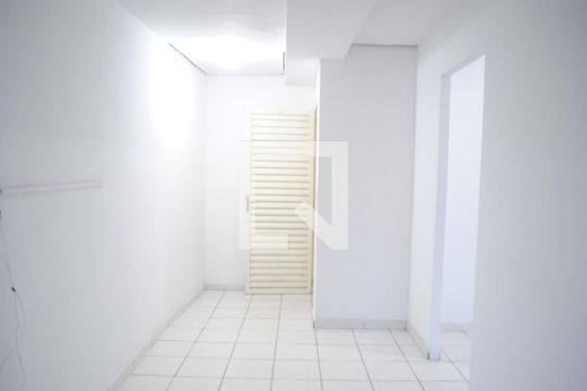 Sala de kitnet/studio para alugar com 1 quarto, 53m² em Vila Santa Clara, São Paulo