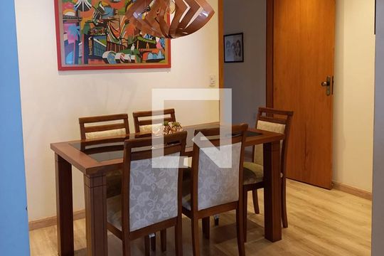 Sala de casa à venda com 4 quartos, 120m² em Campestre, São Leopoldo