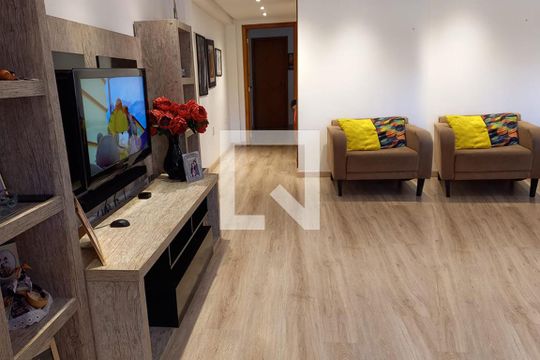 Sala de casa à venda com 4 quartos, 120m² em Campestre, São Leopoldo