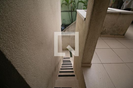 Escada de casa à venda com 5 quartos, 370m² em Cidade Mãe do Céu, São Paulo