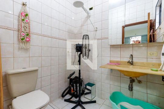 Banheiro da Suíte 1 de casa à venda com 3 quartos, 380m² em Jardim das Rosas (zona Norte), São Paulo