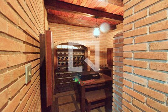 Vinícola de casa de condomínio à venda com 4 quartos, 700m² em Residencial Morumbi, São Paulo