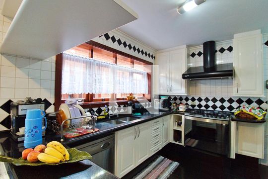 Cozinha de casa de condomínio à venda com 4 quartos, 700m² em Residencial Morumbi, São Paulo