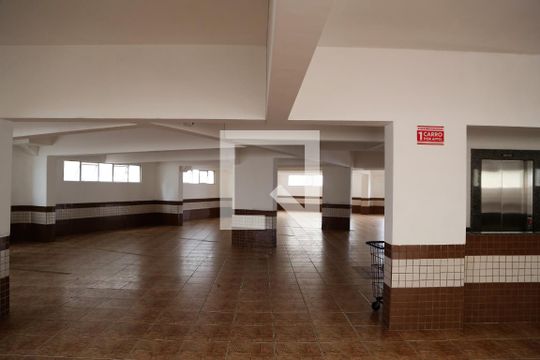 Garagem de apartamento para alugar com 1 quarto, 51m² em Caiçara, Praia Grande