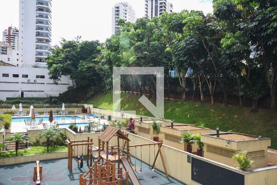 Vista de apartamento à venda com 3 quartos, 94m² em Jardim Londrina, São Paulo