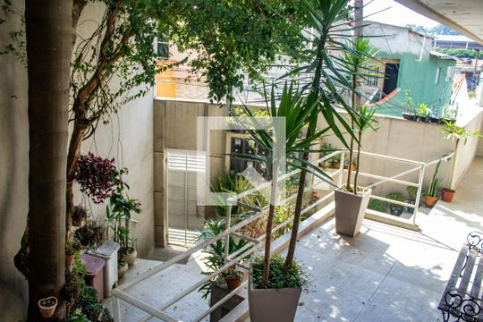 Casa para alugar com 1 quarto, 23m² em Vila Guarani (z Sul), São Paulo