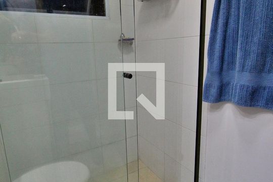 Banheiro de apartamento à venda com 2 quartos, 43m² em Jardim Centenário, Campinas