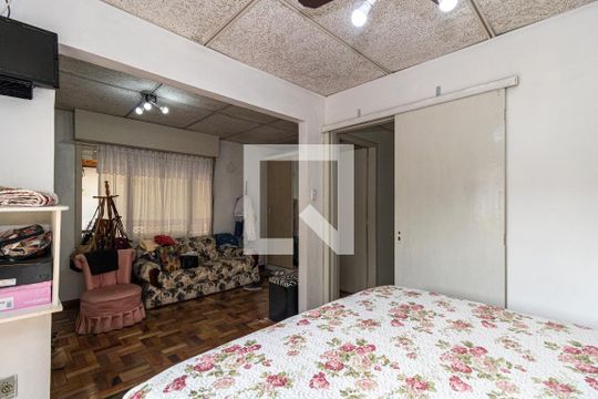 Quarto 1 de casa para alugar com 3 quartos, 210m² em Jardim Leopoldina, Porto Alegre