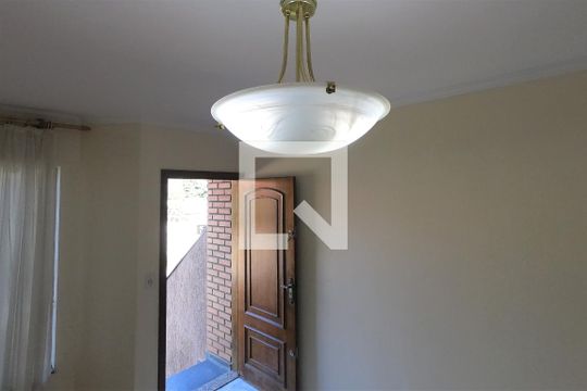 Sala de casa à venda com 2 quartos, 110m² em Vila Rosália, Guarulhos