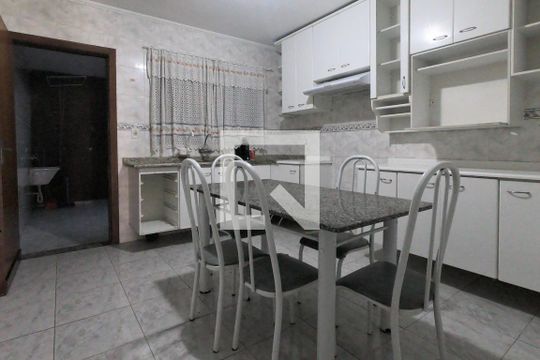 Cozinha de casa à venda com 2 quartos, 110m² em Vila Rosália, Guarulhos