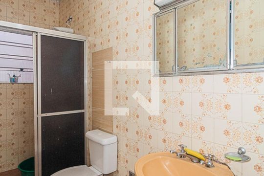 Banheiro de casa à venda com 1 quarto, 89m² em Vila Ede, São Paulo