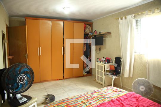 Quarto 3 de casa à venda com 6 quartos, 180m² em Alves Dias, São Bernardo do Campo
