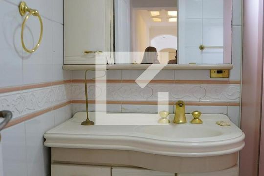 Banheiro de apartamento à venda com 2 quartos, 62m² em Santana, São Paulo