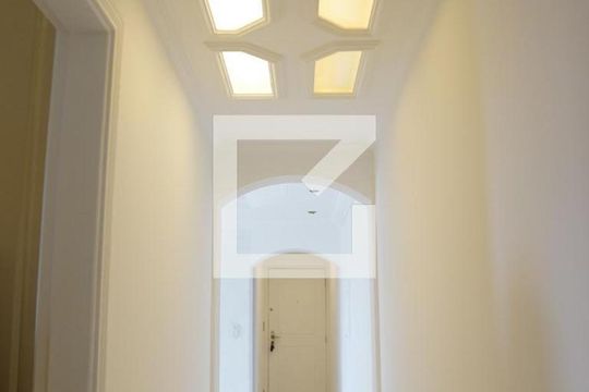 Corredor de apartamento à venda com 2 quartos, 62m² em Santana, São Paulo