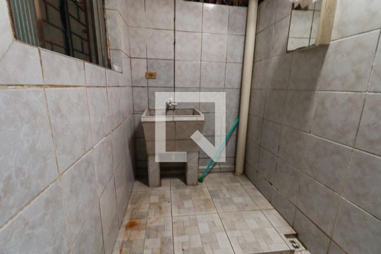 Área de Serviço de casa para alugar com 2 quartos, 55m² em Iná, São José dos Pinhais