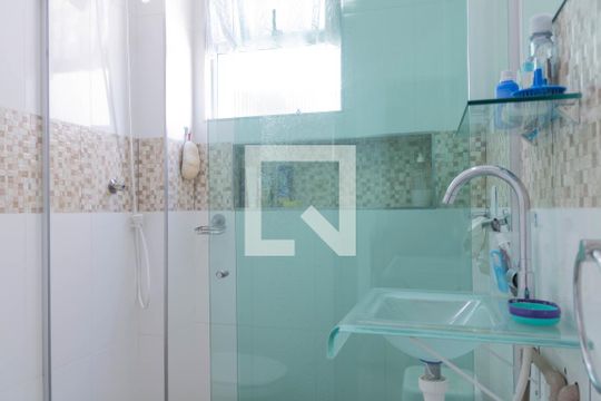 Banheiro de apartamento à venda com 3 quartos, 73m² em Padre Eustáquio, Belo Horizonte