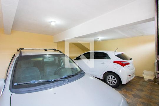 Garagem de casa à venda com 6 quartos, 312m² em Vila Guarani, Santo André