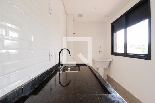 Cozinha e Área de Serviço de apartamento à venda com 2 quartos, 43m² em Santana, São Paulo