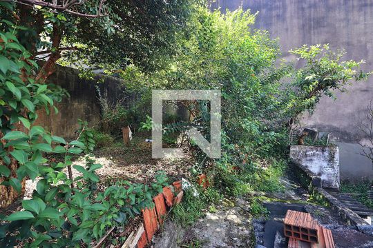 Quintal de casa à venda com 2 quartos, 146m² em Vila Curuçá, Santo André