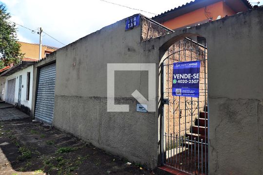 Fachada de casa à venda com 2 quartos, 146m² em Vila Curuçá, Santo André