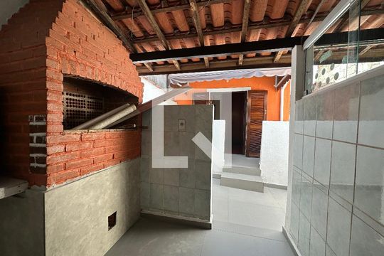 Churrasqueira de casa à venda com 3 quartos, 240m² em Vila Engenho Novo, Barueri