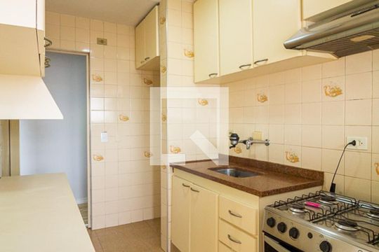 Cozinha  de apartamento para alugar com 2 quartos, 52m² em Jardim Celeste, São Paulo