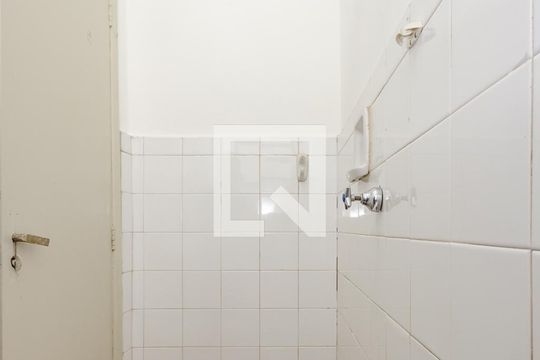 Banheiro de Serviço de apartamento à venda com 3 quartos, 112m² em Calafate, Belo Horizonte
