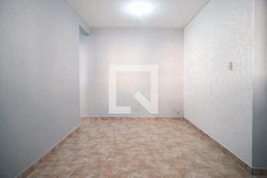 Apartamento à venda com 2 quartos, 56m² em Vila Sílvia, São Paulo