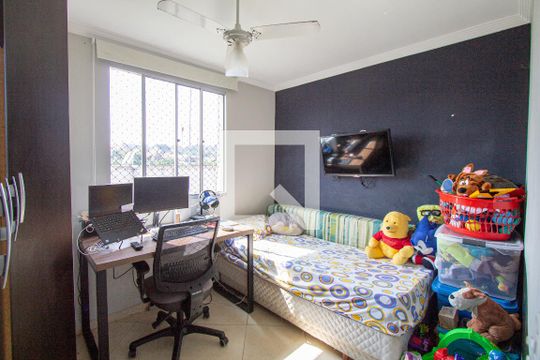 Quarto 1 de apartamento para alugar com 2 quartos, 42m² em São Pedro, Osasco