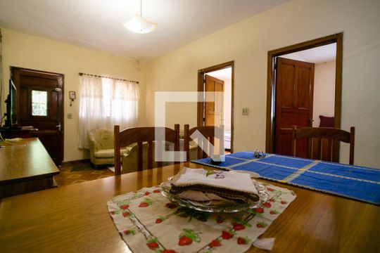 Sala de casa à venda com 3 quartos, 120m² em Vila Palmeiras, São Paulo