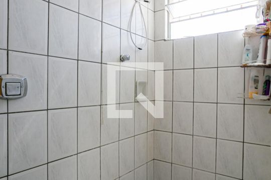 Banheiro de casa à venda com 3 quartos, 120m² em Vila Palmeiras, São Paulo