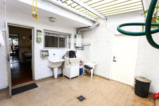 Área de Serviço de casa para alugar com 4 quartos, 240m² em Retiro Morumbi, São Paulo