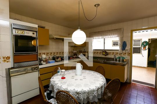 Cozinha de casa para alugar com 4 quartos, 240m² em Retiro Morumbi, São Paulo