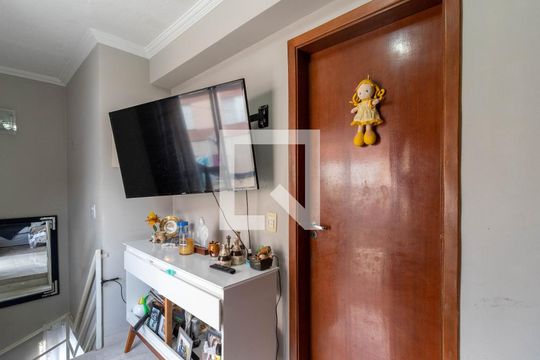 Sala de Estar de apartamento à venda com 3 quartos, 100m² em Vila Guedes, São Paulo