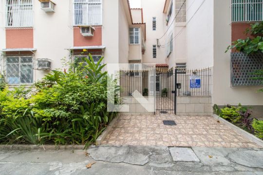 Fachada do Bloco de apartamento à venda com 3 quartos, 60m² em Portuguesa, Rio de Janeiro