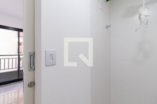 Banheiro de apartamento à venda com 1 quarto, 25m² em Santana, São Paulo