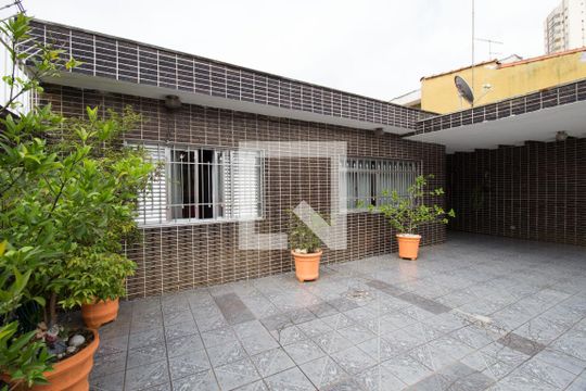 Garagem de casa à venda com 3 quartos, 142m² em Cidade Patriarca, São Paulo