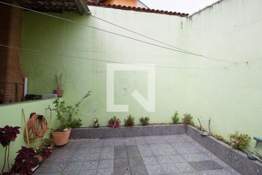 Quintal de casa à venda com 3 quartos, 142m² em Cidade Patriarca, São Paulo