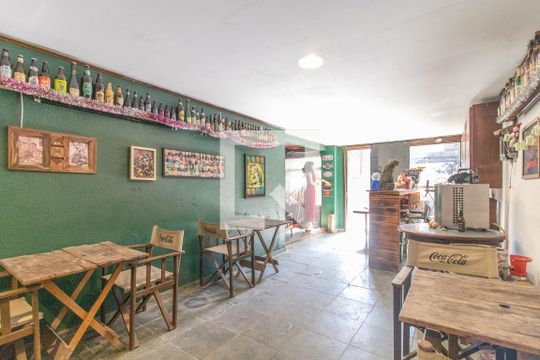 Salão de Festa de casa à venda com 3 quartos, 300m² em Campo Novo, Porto Alegre