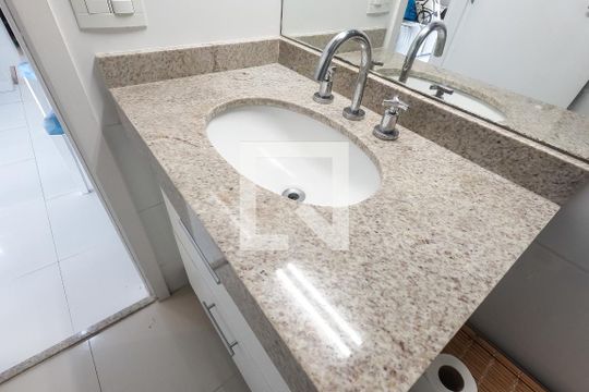 Banheiro Social de apartamento para alugar com 1 quarto, 54m² em Jardim Brasil (zona Sul), São Paulo