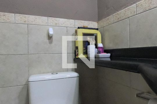 Lavabo de casa de condomínio à venda com 4 quartos, 250m² em Vila Rosália, Guarulhos