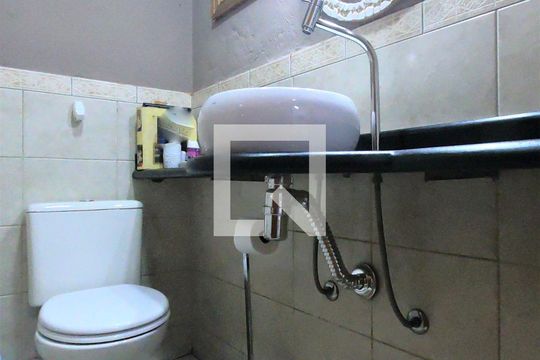 Lavabo de casa de condomínio à venda com 4 quartos, 250m² em Vila Rosália, Guarulhos