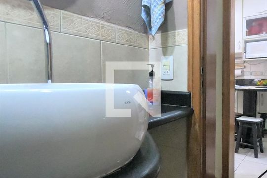 Lavabo de casa de condomínio à venda com 4 quartos, 250m² em Vila Rosália, Guarulhos