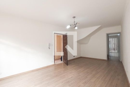 Sala de casa à venda com 3 quartos, 180m² em Vila Guarani (zona Sul), São Paulo