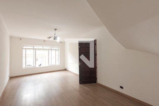 Casa à venda com 3 quartos, 180m² em Vila Guarani (zona Sul), São Paulo