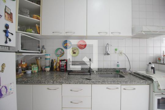 Cozinha de apartamento à venda com 2 quartos, 55m² em Fazenda Morumbi, São Paulo