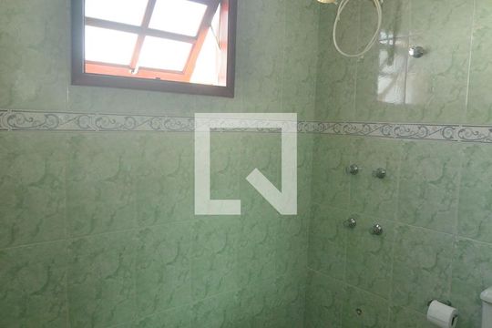 Banheiro Suíte de casa à venda com 4 quartos, 155m² em Harmonia, Canoas