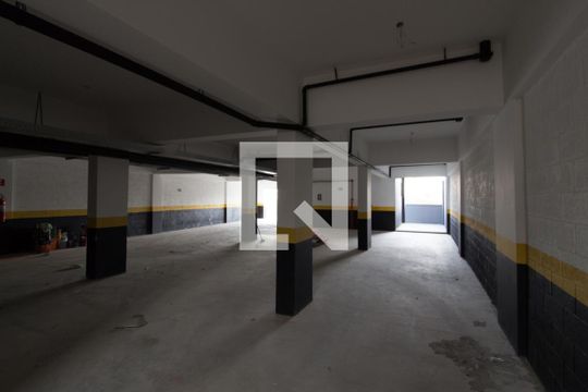 Garagem de apartamento à venda com 2 quartos, 43m² em Vila Guilhermina, São Paulo